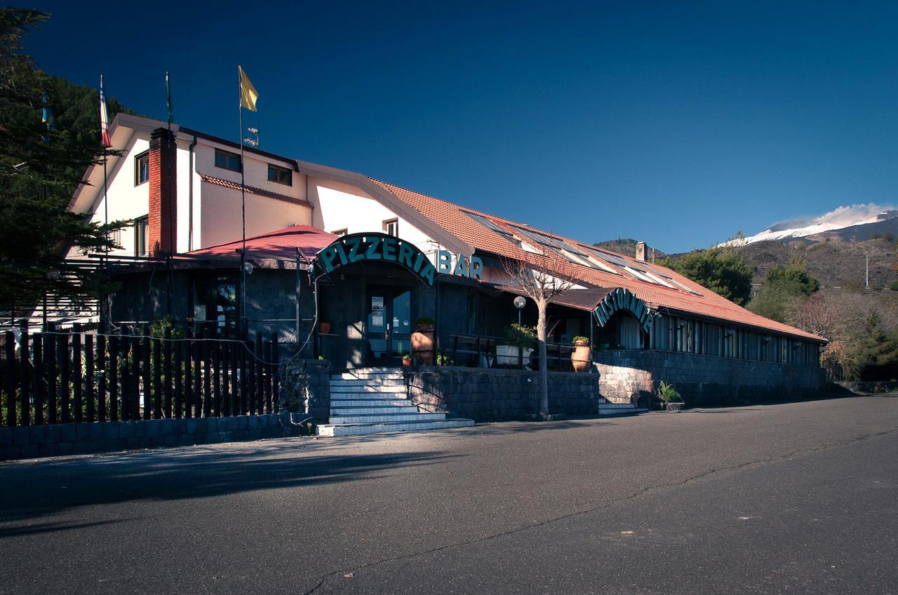 Hotel La Nuova Quercia Belpasso Exterior foto